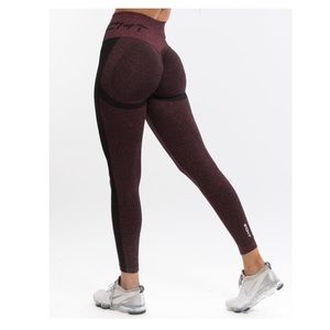 ECHT Arise Scrunch Leggings V2, Berry, Size Small